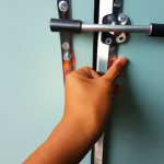 how to lock push bar door