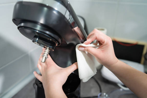 how to clean your KitchenAid mixer