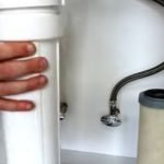 how to replace a water filter cartridge